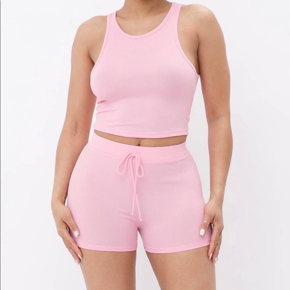 •Sweet Heat• Two Piece Cropped & Ribbed Short Set - Picture 5 of 6